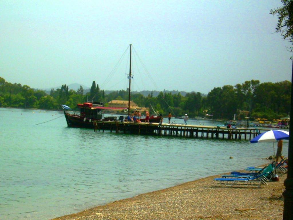 Andreas House Aparthotel Δασιά Εξωτερικό φωτογραφία